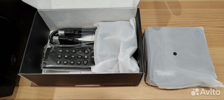 Смарт TV приставка. Tanix W2 2/16, 4/32, 4/64