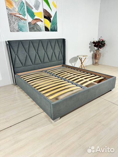 Кровать двухспальная