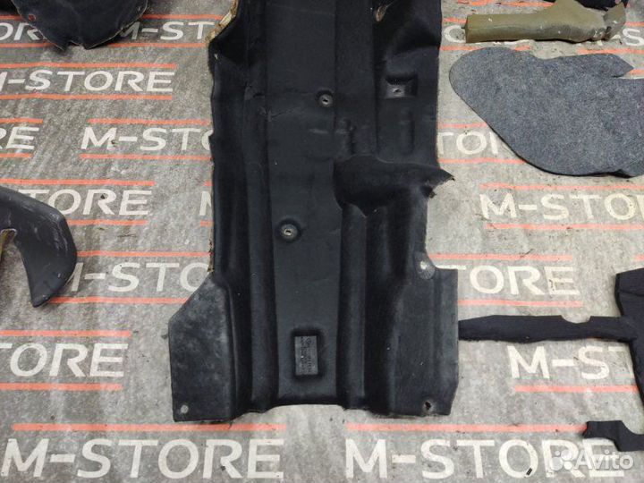 Шумоизоляция Mercedes-Benz R-Class W251 272.967