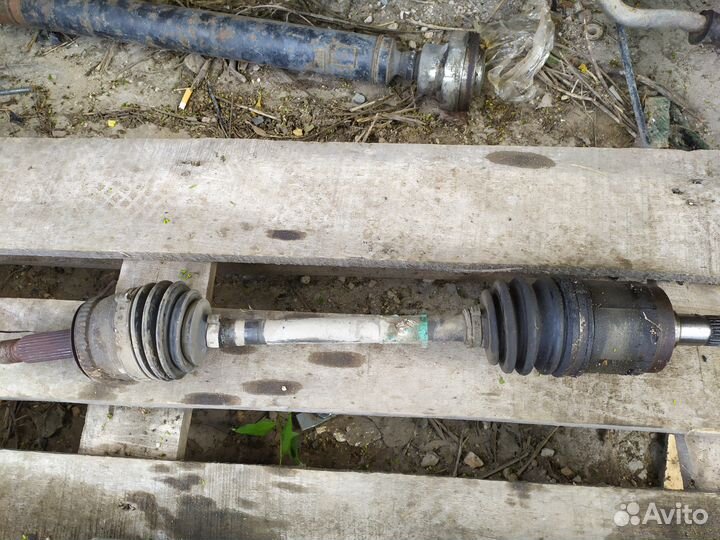 Kia Rio 2 полуось левая