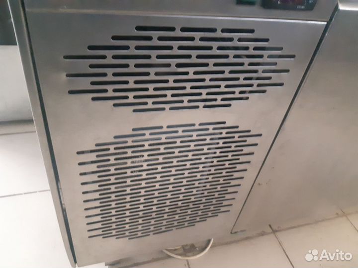 Холодильный стол evco EVK201N