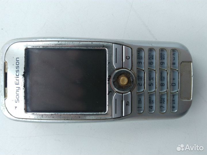 Кнопочный телефон Sony Ericsson K500i на запчасти