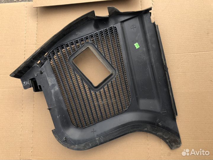 Водоотвод лобового стекла левый Mercedes W167 GLE