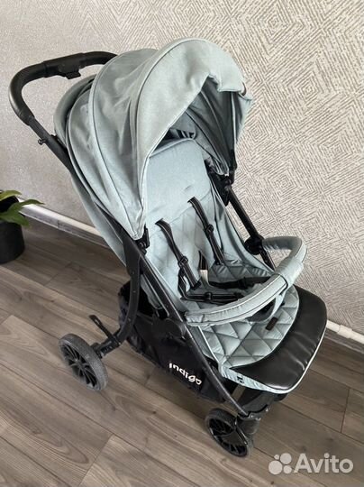 Прогулочная коляска indigo