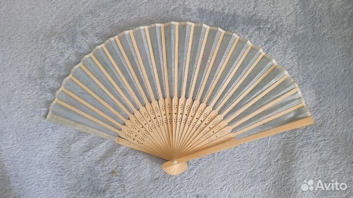 Веер из дерева