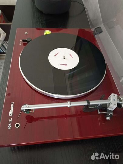 Виниловый проигрыватель thorens TD 206
