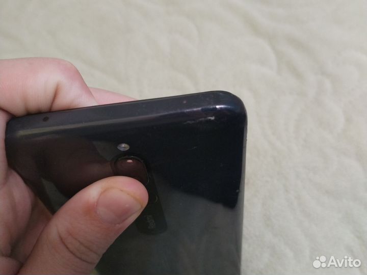 Xiaomi Redmi 8, 4/64 ГБ