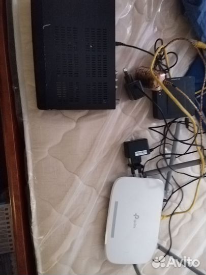 Тв приставка и роутер