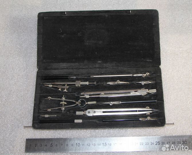 Завод Готовальня, Чертежный прибор