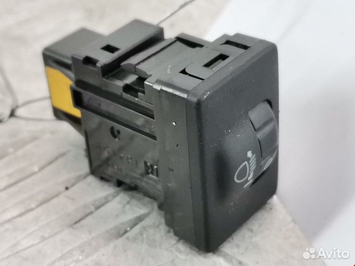 Кнопка корректора фар Toyota RAV4 3 (XA30) 2007