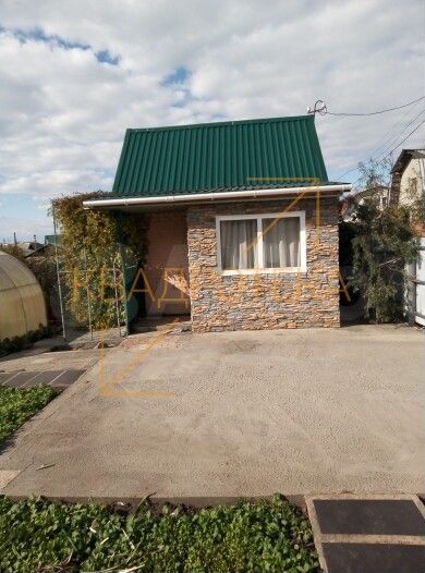 Дача 40 м² на участке 5 сот.