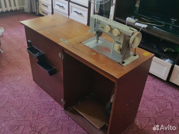 Швейная машинка