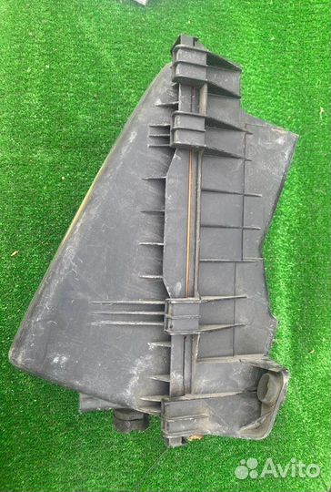 Корпус воздушного фильтра Audi A3 2001