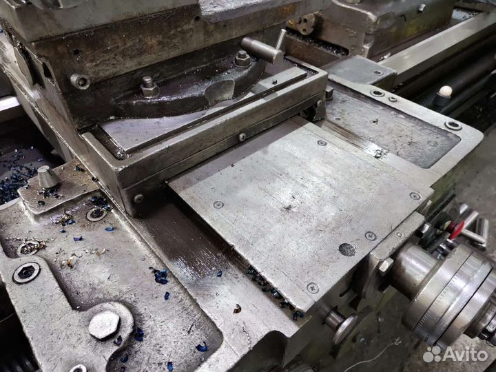 Токарно винторезный станок 1М63