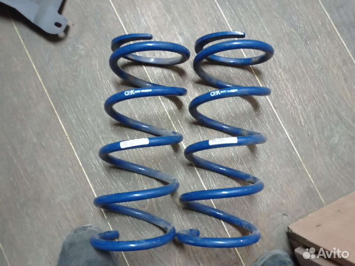 Пружина задняя Toyota ipsum