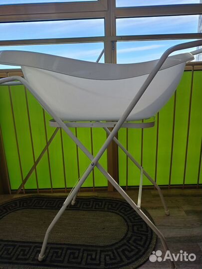 Детская ванночка с подставкой