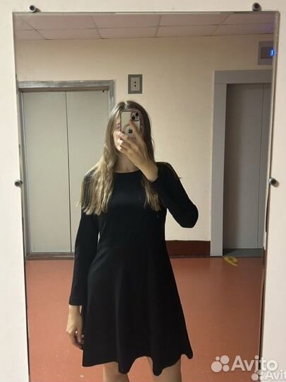 Черное платье