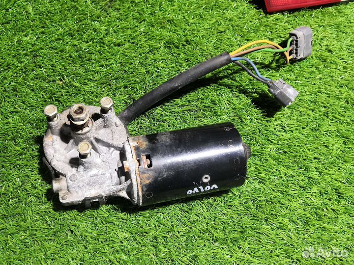 Моторчик дворников Volvo 850