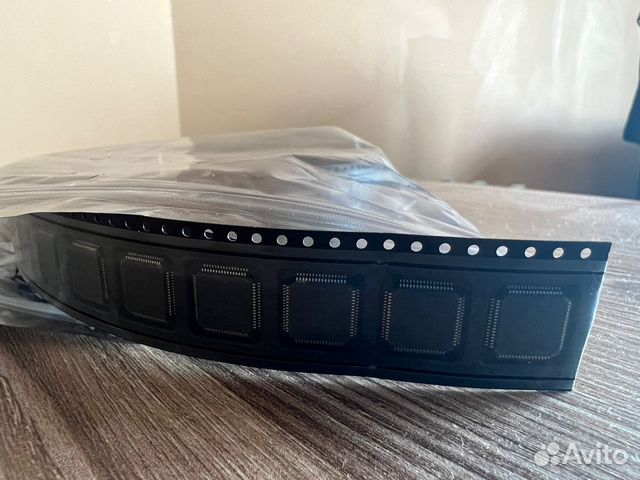 Микроконтроллер Upd70f3371m2gba2-GAH-AX Renesas