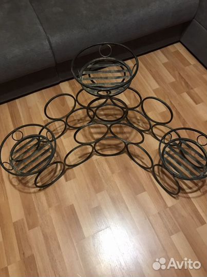 Подставка под цветы