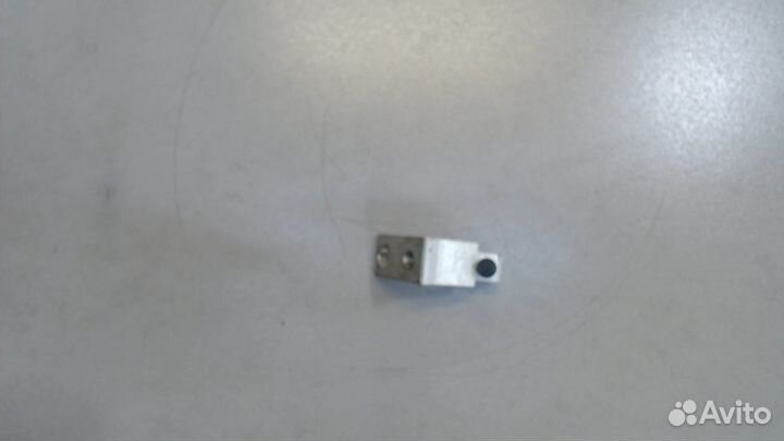 Петля двери Volkswagen Touareg, 2014