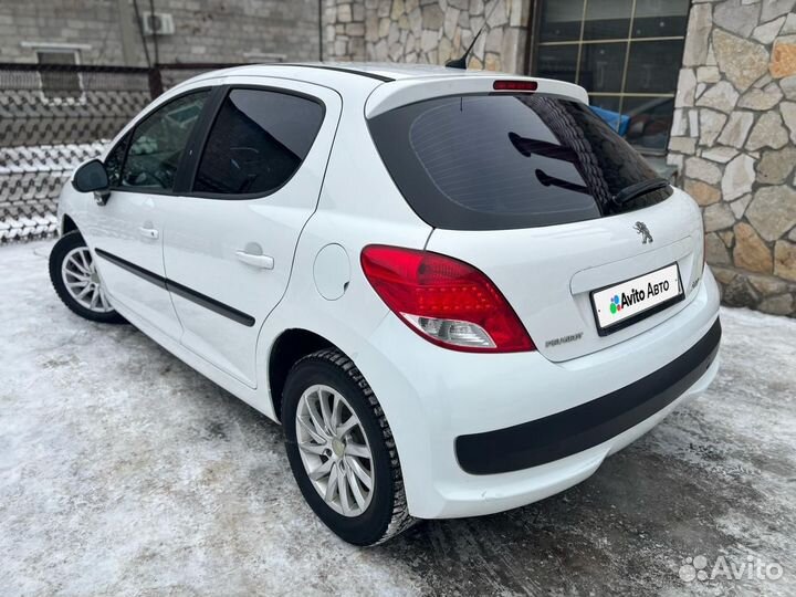 Peugeot 207 1.4 AMT, 2010, 165 000 км