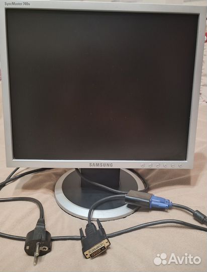Samsung syncmaster 740n