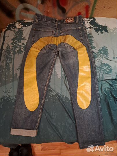 Джинсы evisu