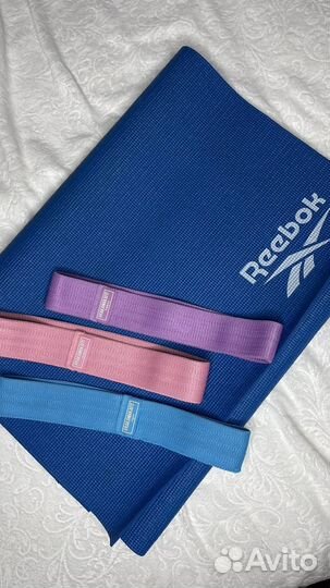 Коврик reebook для фитнеса и йоги и резинки