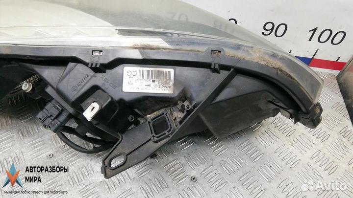 Фара левая Renault Scenic 3 2010