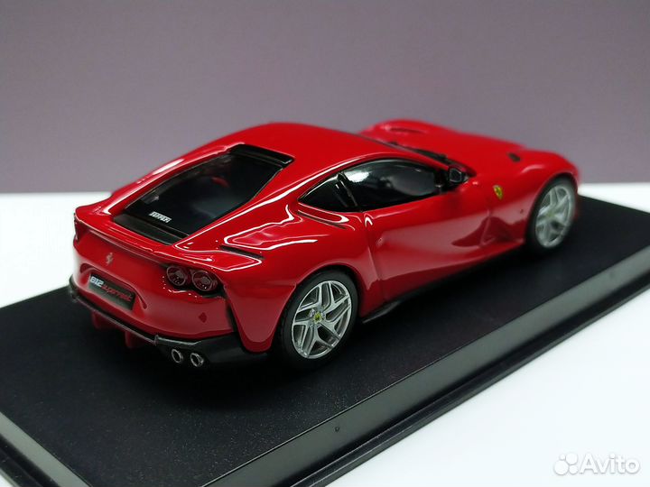 1:43 Ferrari 812 Superfast