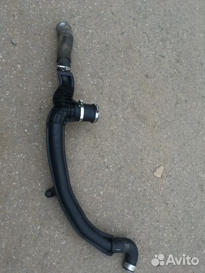 Volkswagen Touareg NF патрубок интеркулера