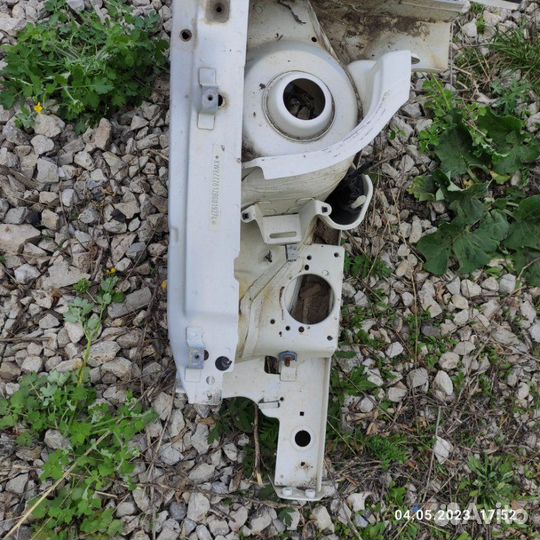 Лонжерон передний правый Volkswagen Polo cfna 2011