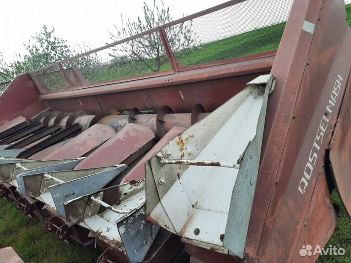 Жатка для уборки подсолнечника