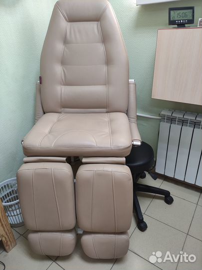 Педикюрное кресло б/у