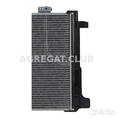 Радиатор кондиционера UTM SS1105A