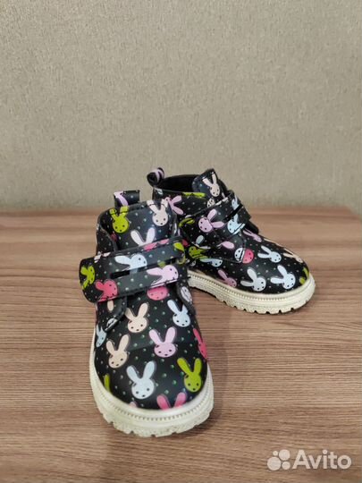 Ботинки демисезонные для девочки 21 размер