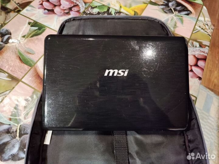 Нетбук MSI U270