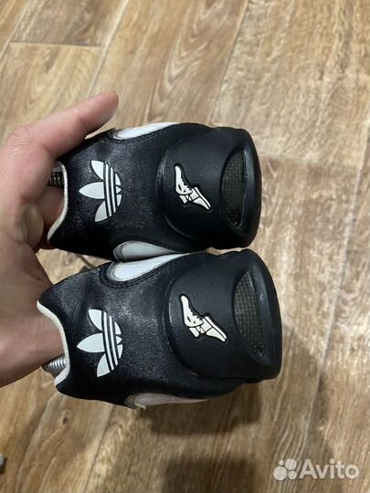 Кроссовки adidas goodyear