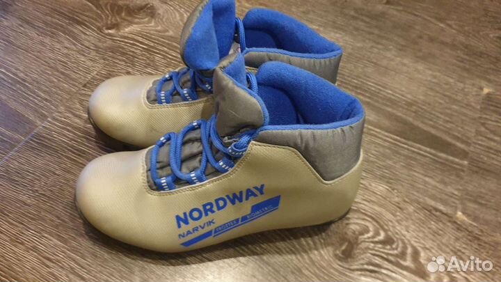 Лыжные ботинки детские