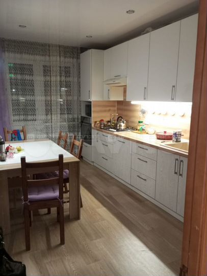 4-к. квартира, 89,4 м², 2/10 эт.