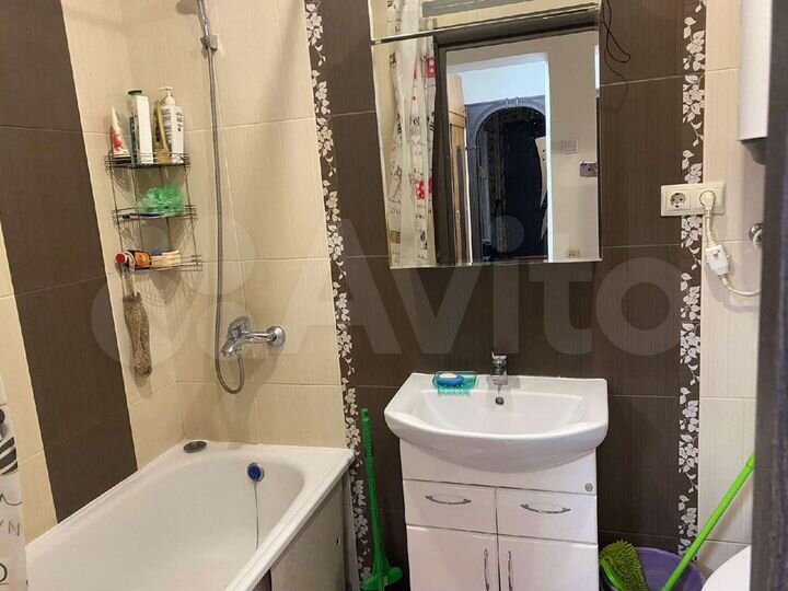 Комната 15 м² в 3-к., 9/9 эт.