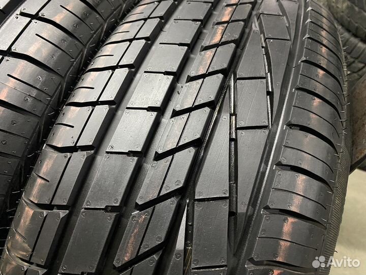 Goodyear Excellence 235/65 R17 104W