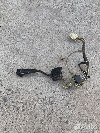 Переключатель поворотов BMW 7-series E32