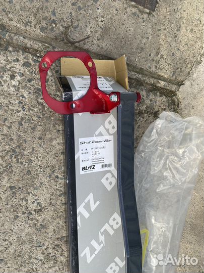 Распорка Blitz Toyota Noah / Voxy 2014+