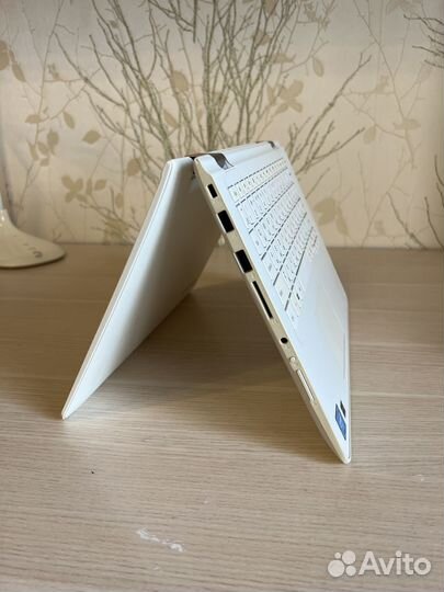 Ноутбук lenovo Yoga