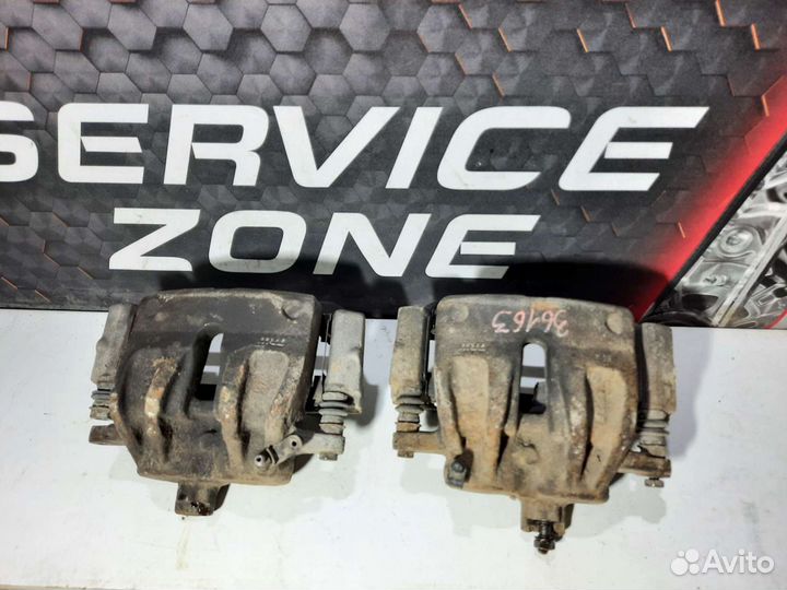 Суппорт тормозной передний Land Rover Discovery 3