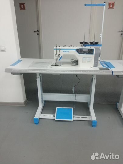 Промышленная прямострочная швейная машина Jack