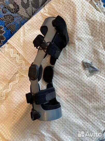 Ортез на коленный сустав