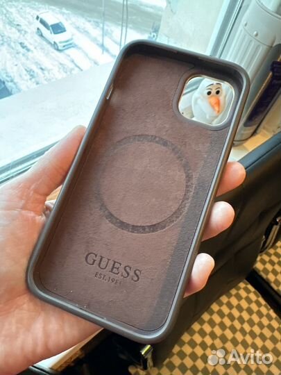 Чехол на iPhone 13